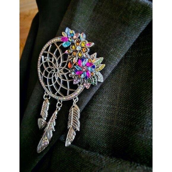 Large Dream Catcher Jeweled Brooch with Dangling Feathers 4 - Picture 3 of 8